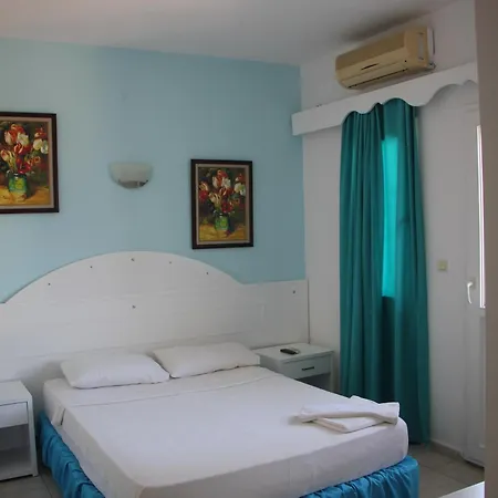 מלון Bodrum Moonlight טורגוטריס